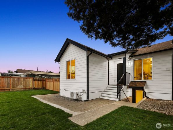 1624 Hoyt Avenue 1 & 2, Everett WA 98201