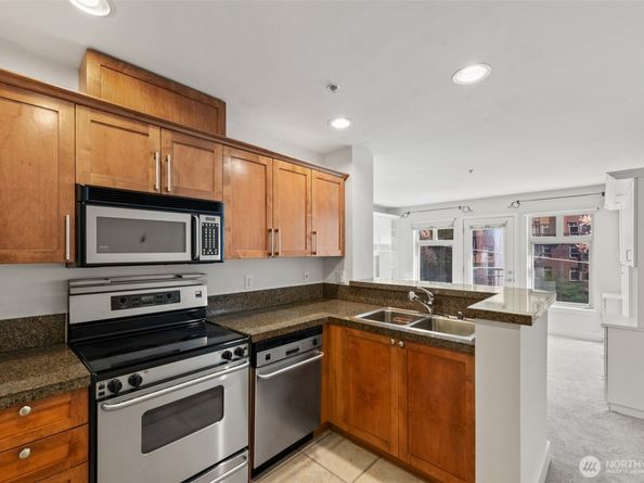 123 Queen Anne Avenue N 305, Seattle WA 98109