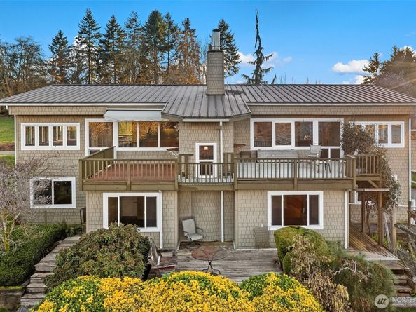 9722 SW Windmill Street, Vashon WA 98070