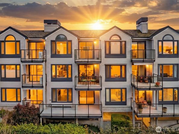 6121 NE 175 Street A202, Kenmore WA 98028