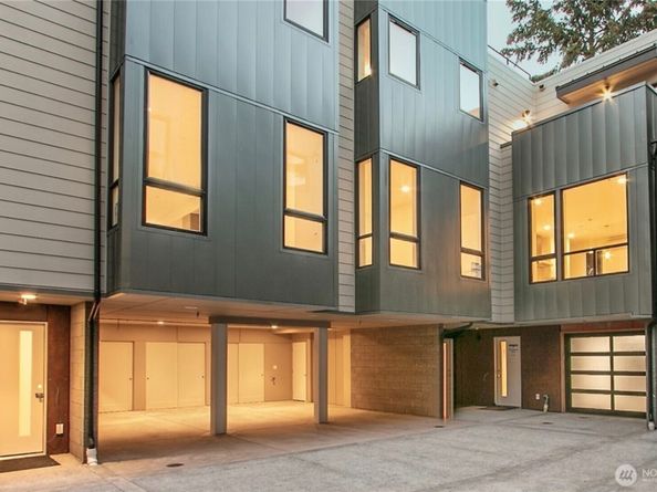 1117 A 34th Avenue, Seattle WA 98122