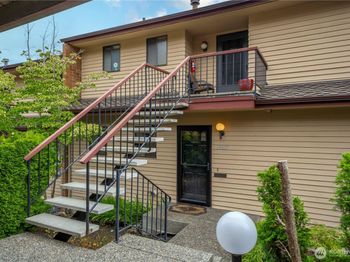 10637 Glen Acres Drive S