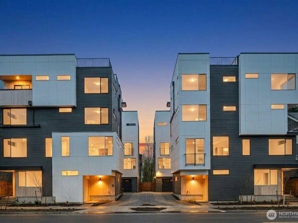 1127 B 10th Avenue E, Seattle WA 98102