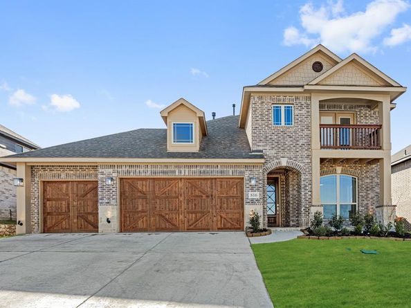 816  Yosemite Drive , DeSoto Texas 75115