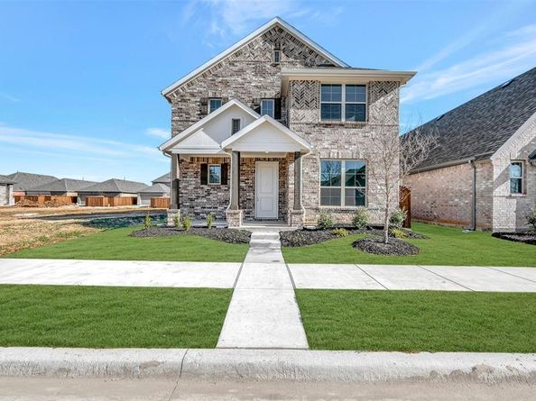 1033  Western Hills Drive , Crowley Texas 76036