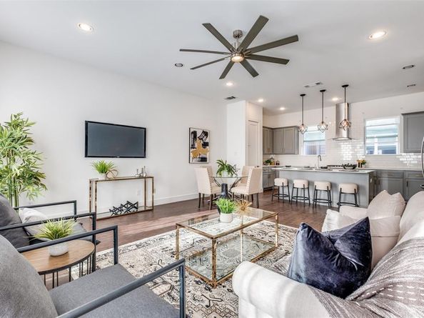 2513  El Camino Lane , Dallas Texas 75212