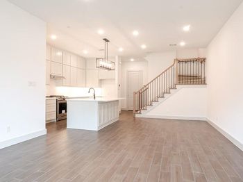 1804  Wittington Place 