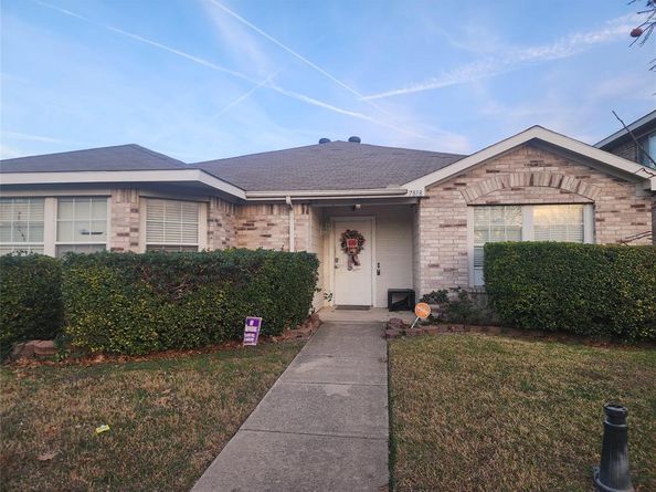 7818  Jubilant Drive , Dallas Texas 75237