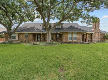 5111/5109  Ledgestone Drive 
