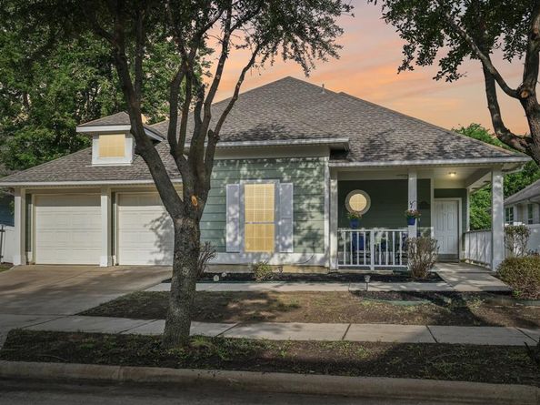 1321  Stone Mountain Parkway , Savannah Texas 76227