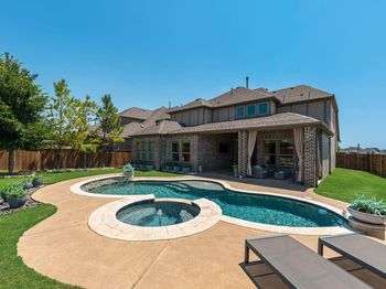 2900  Vaquero Lane 