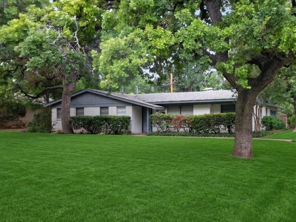 341  Arcadia Street , Hurst Texas 76053