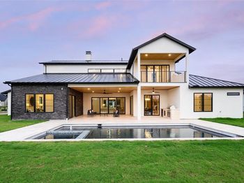 327  Longview Place 