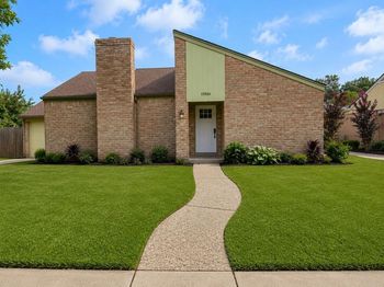 15826  Pine Mountain Drive 