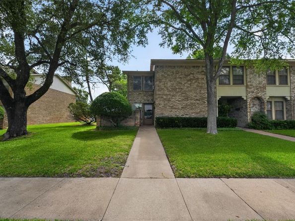 717  Towne House Lane , Richardson Texas 75081