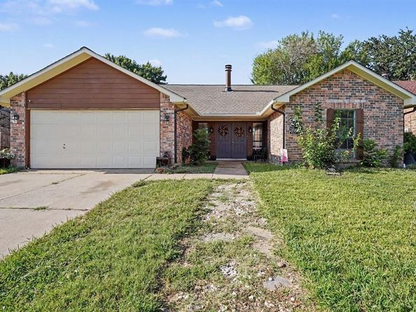 3916  Longmeadow Way , Fort Worth Texas 76133