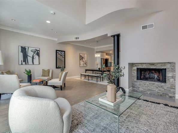 4040  Avondale Avenue  402, Dallas Texas 75219