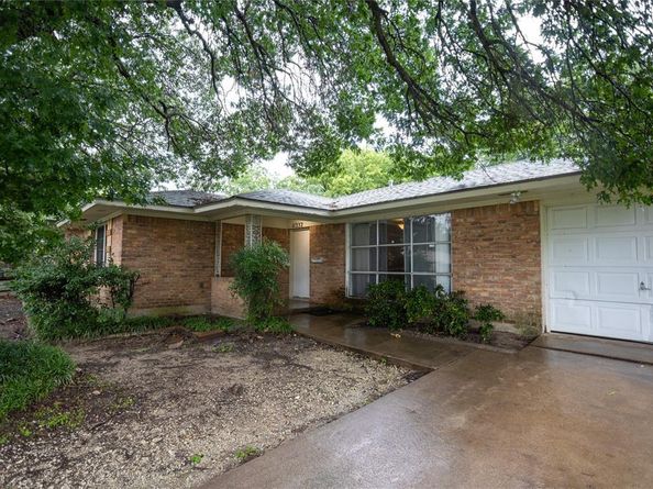 11332  Lanewood Circle , Dallas Texas 75218