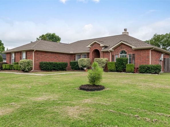 105  Margaret Street , Fate Texas 75189