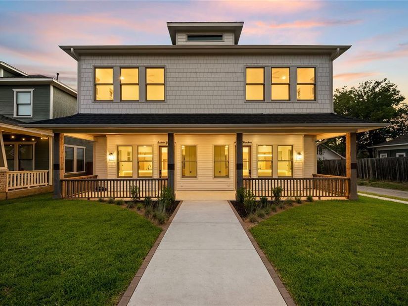1600  Washington Avenue , Fort Worth Texas 76104