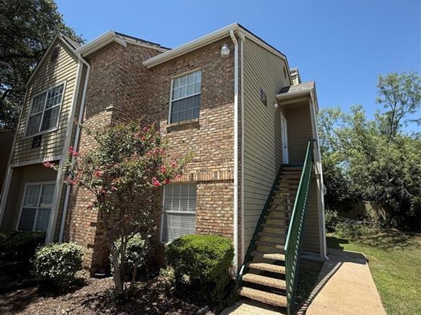 4103  Esters Road  208, Irving Texas 75038