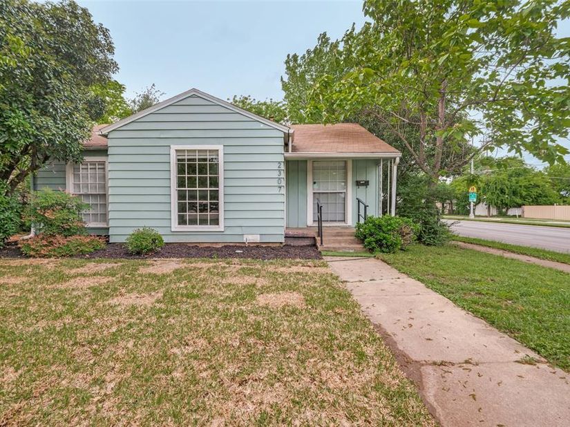 2307  Idaho Avenue , Dallas Texas 75216