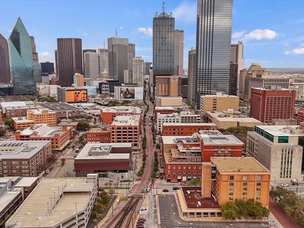 509  Elm Street  206, Dallas Texas 75202