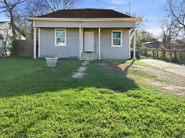 2421  Langston Street , Fort Worth Texas 76105