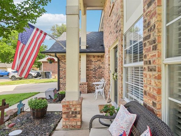 6720  Wayfarer Trail , Fort Worth Texas 76137