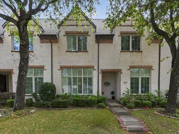844  Lake Vista Place 