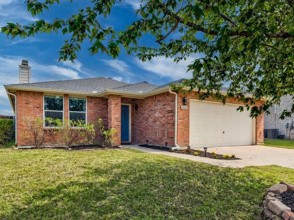 2620  Oak Crest Drive , Little Elm Texas 75068