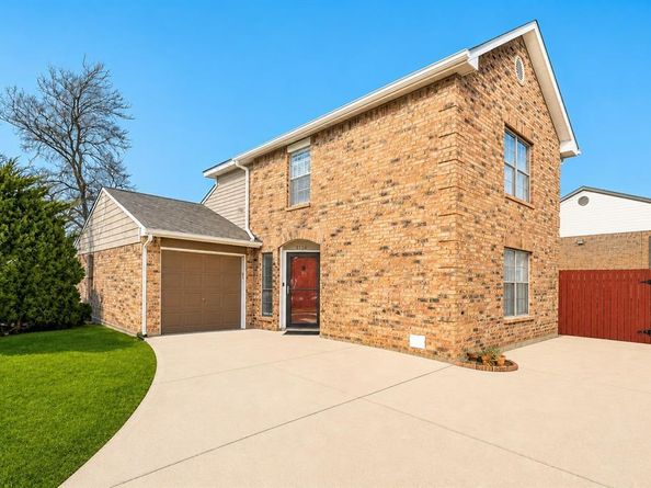 3136  Harbinger Lane , Dallas Texas 75287