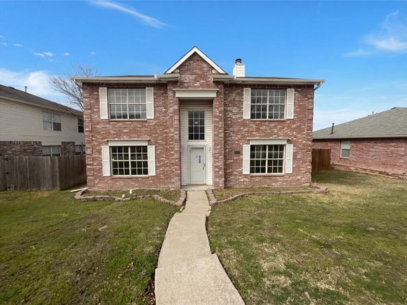 2029  Diamond Ridge Drive , Carrollton Texas 75010
