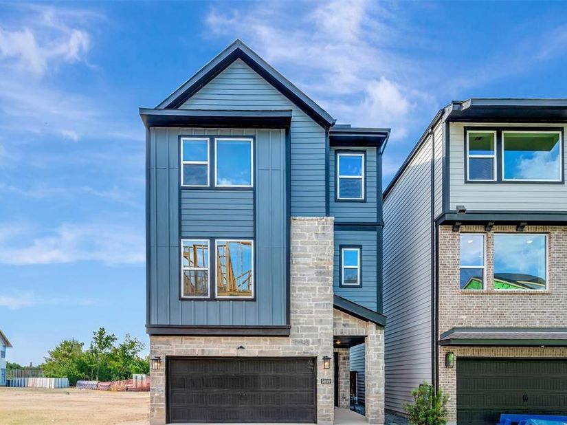5809  Water Bridge Lane , Fort Worth Texas 76109