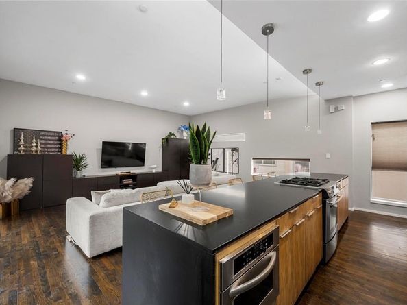 5205  Capitol Avenue  9, Dallas Texas 75206