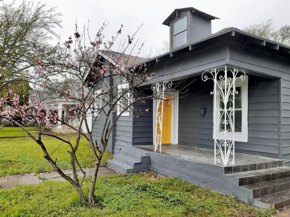 1509 W Page Avenue , Dallas Texas 75208