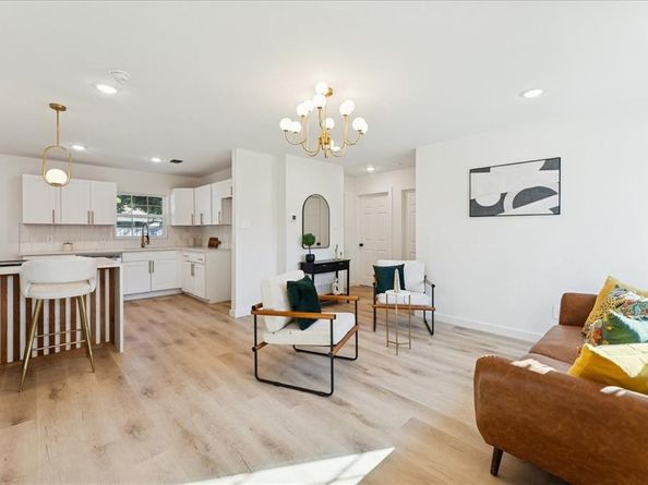 2223  Cunningham Street , Irving Texas 75062