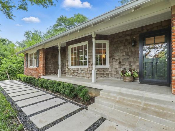 208  Rockwood Park Drive , Fort Worth Texas 76107