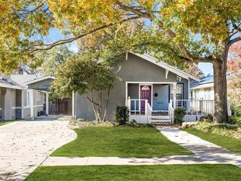 1800  Virginia Place 