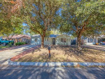 8528  Pemberton Court 