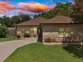 829  Lexington Drive 