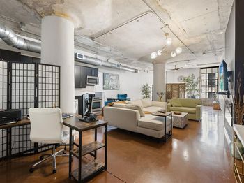 1122  Jackson Street 