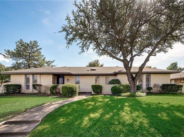 1900  Ports O Call Drive , Plano Texas 75075