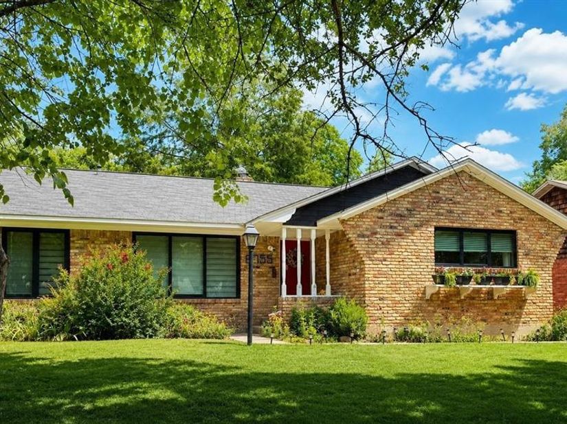 6755 E Mockingbird Lane , Dallas Texas 75214