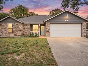 1105  Lakeview Drive 