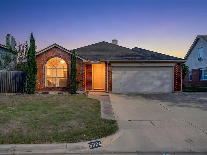 5024  Prairie Creek Trail , Fort Worth Texas 76179
