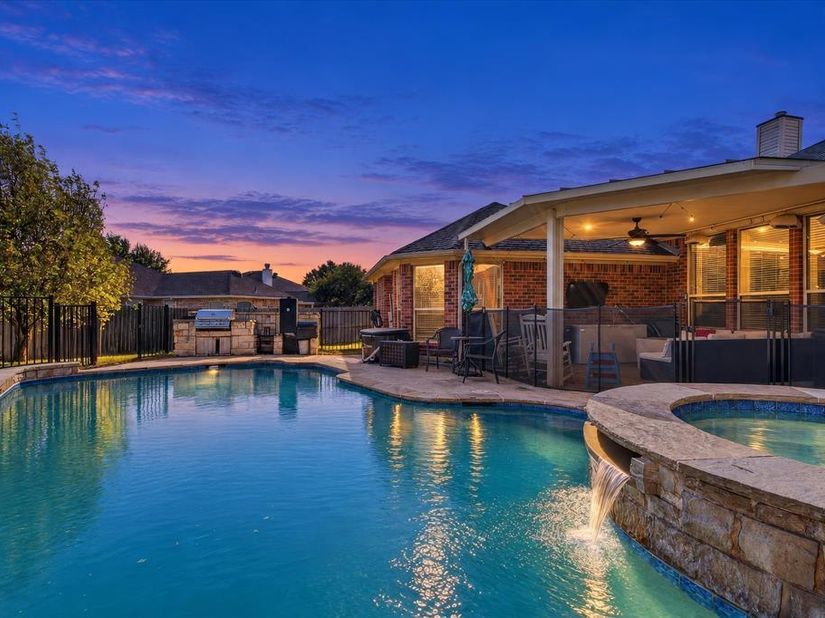 8724  Lariat Circle , Fort Worth Texas 76244