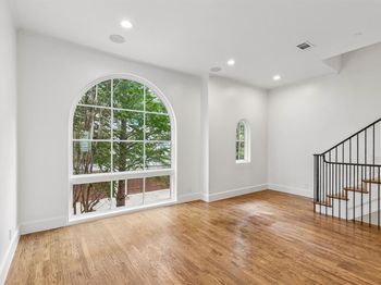 4406  Bowser Avenue 