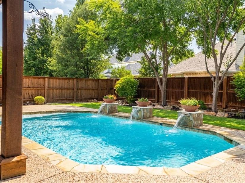 9161  Cedar Ridge , Lantana Texas 76226