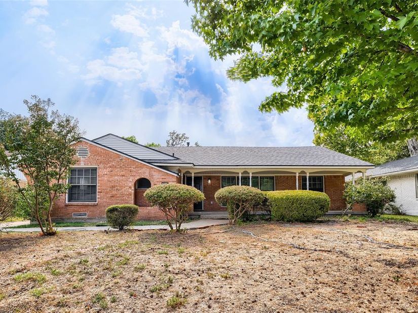 6225  Berryhill Street , Dallas Texas 75231